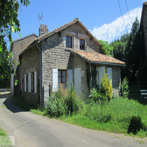 Offres de location Maison Rouillé 86480
