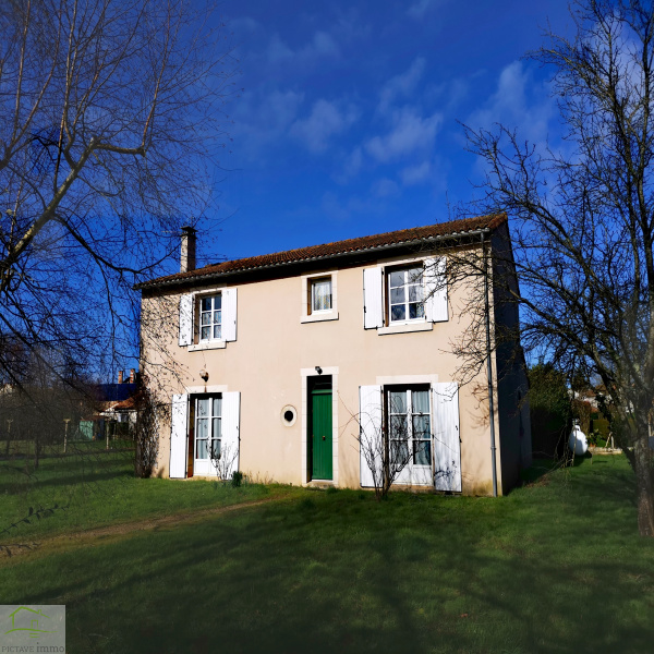 Offres de vente Maison Rouillé 86480