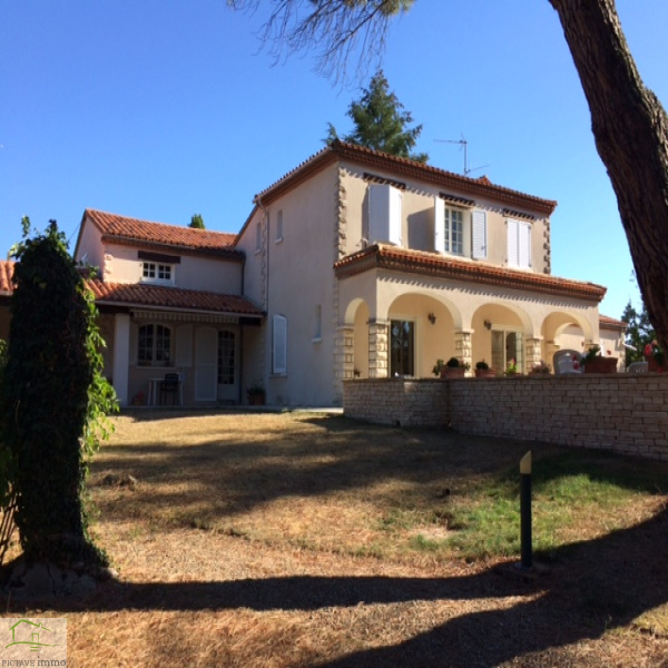 Offres de vente Propriete Parthenay 79200